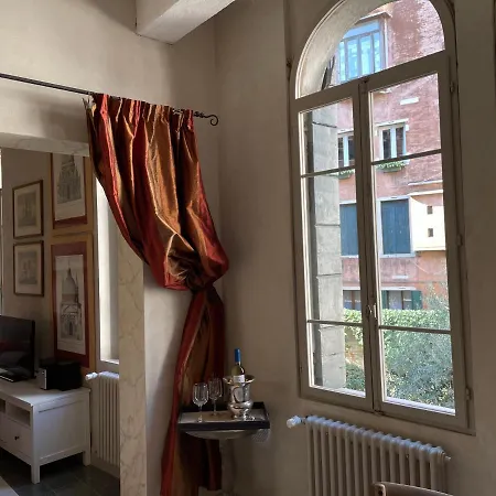 Ca' Del Console Apartmán *